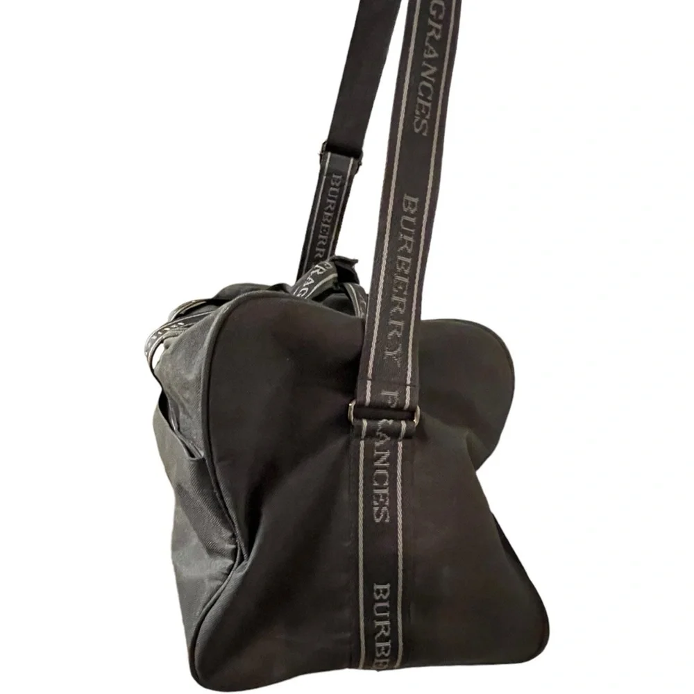 BURBERRY Fragrances Weekender Duffle Bag Black Signature Handles Shoulder Strap - Picture 4 of 13